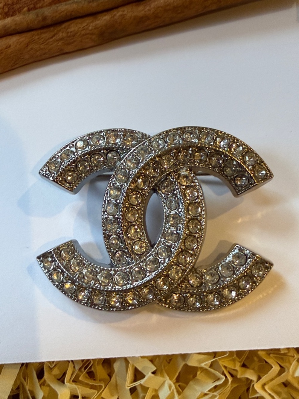 Fashion Jewelry Silver Crystal Interlocking CC Brooch - Picture 6 of 6